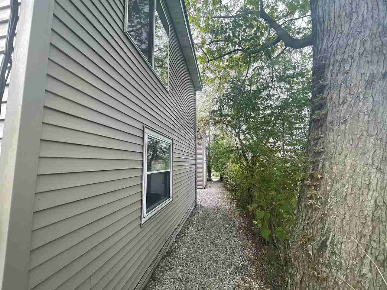 521 E. 7th - Photo 5 of 15