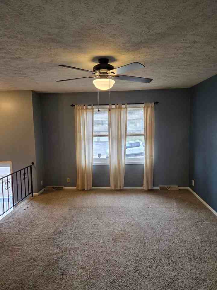 15021 Westchester Cir - Photo 2 of 13