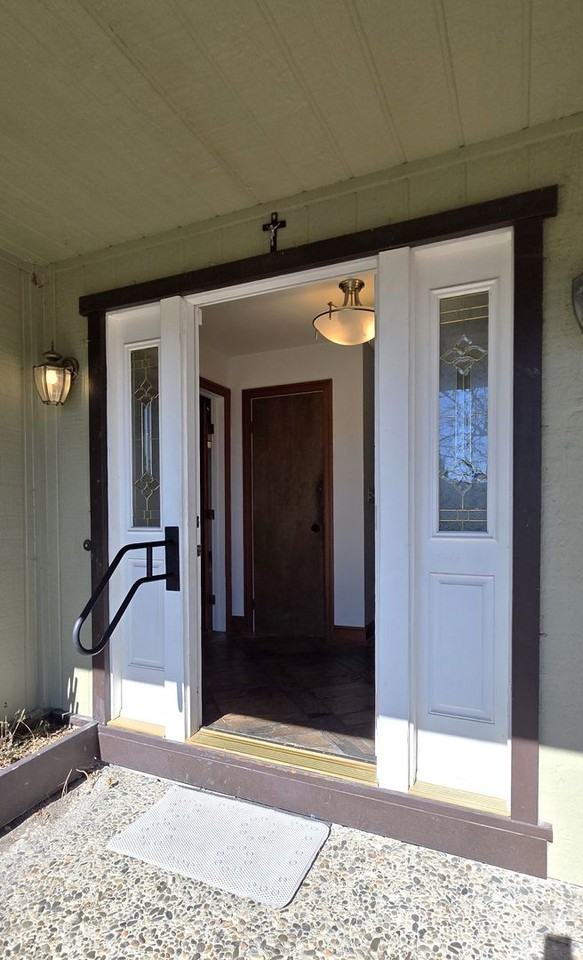 84 Greenfield Dr - Photo 4 of 41