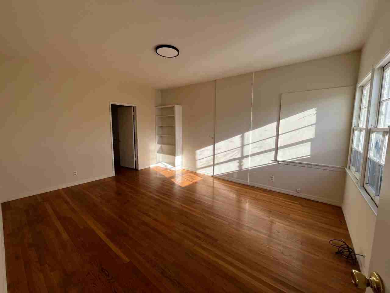 3-bedroom, 1-bathroom home in the heart of San Gabriel! - Photo 5 of 10