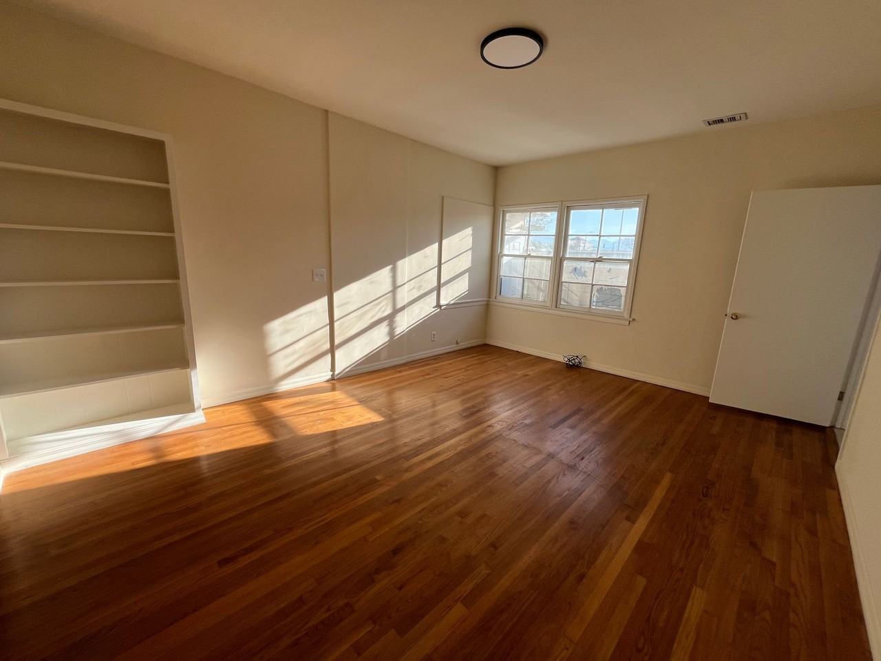 3-bedroom, 1-bathroom home in the heart of San Gabriel! - Photo 6 of 10