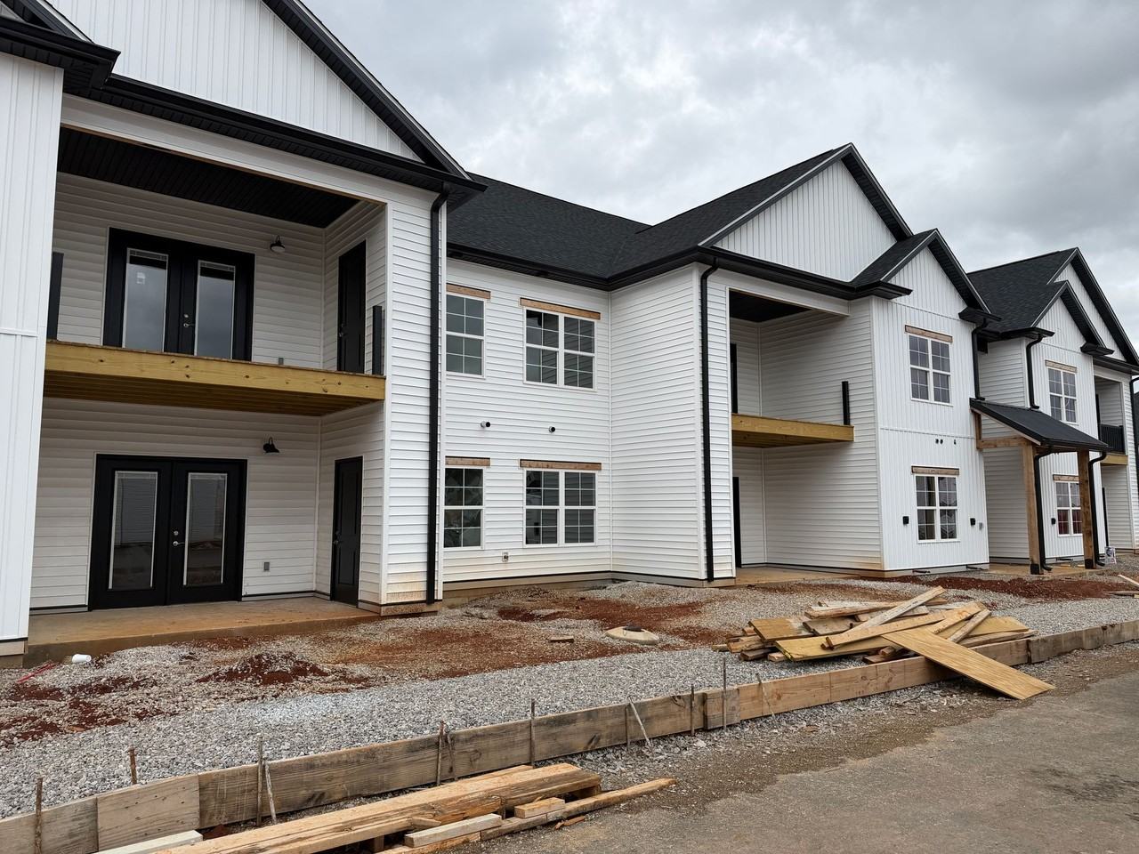 The Standard at Blackjack - Photo 3 of 43