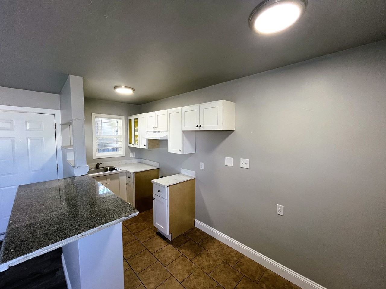 8656 MacArthur Blvd - Photo 4 of 8