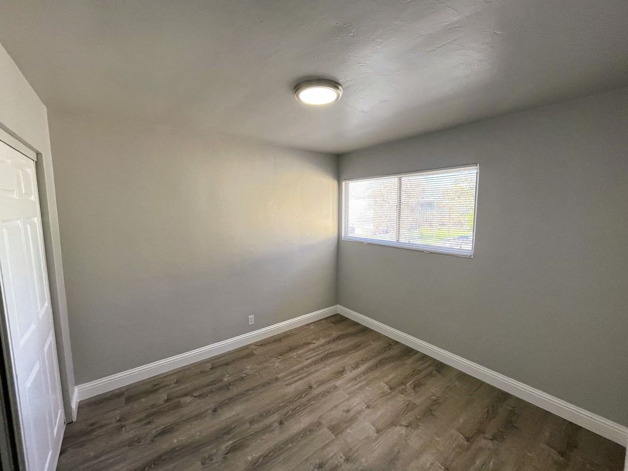 8656 MacArthur Blvd - Photo 7 of 8