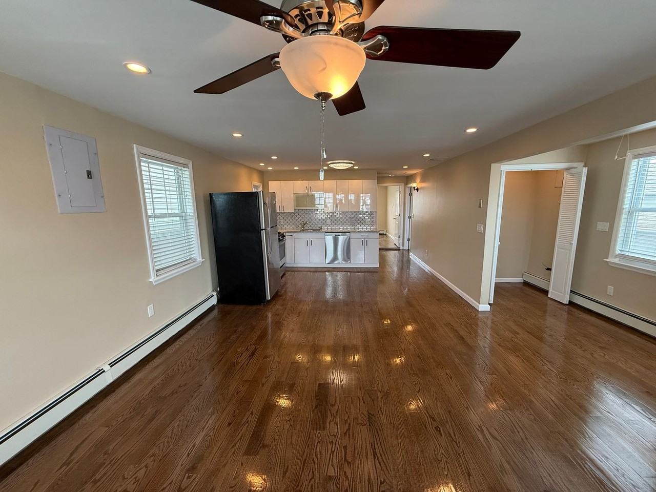 99-46 163rd Rd - Photo 4 of 18