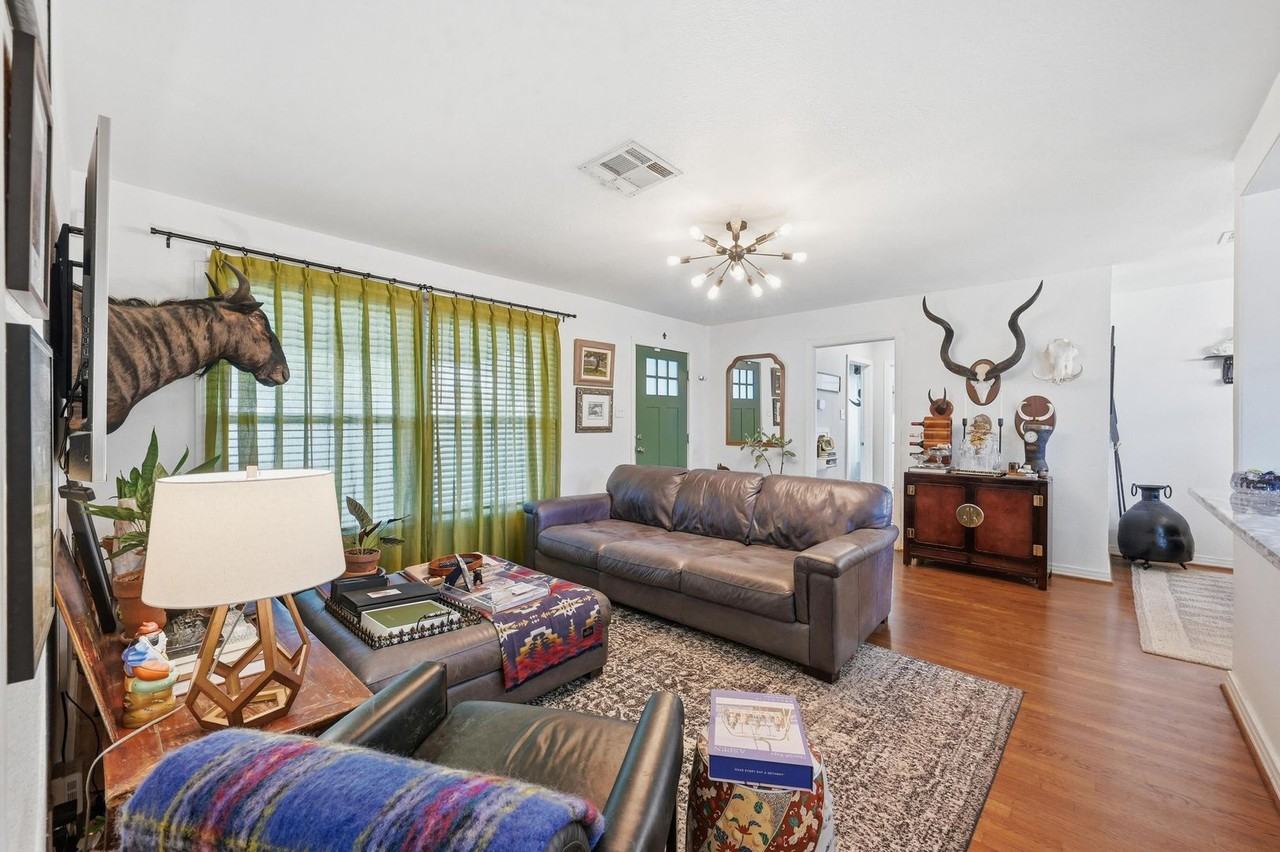 3826 Lenel Dr - Photo 4 of 20