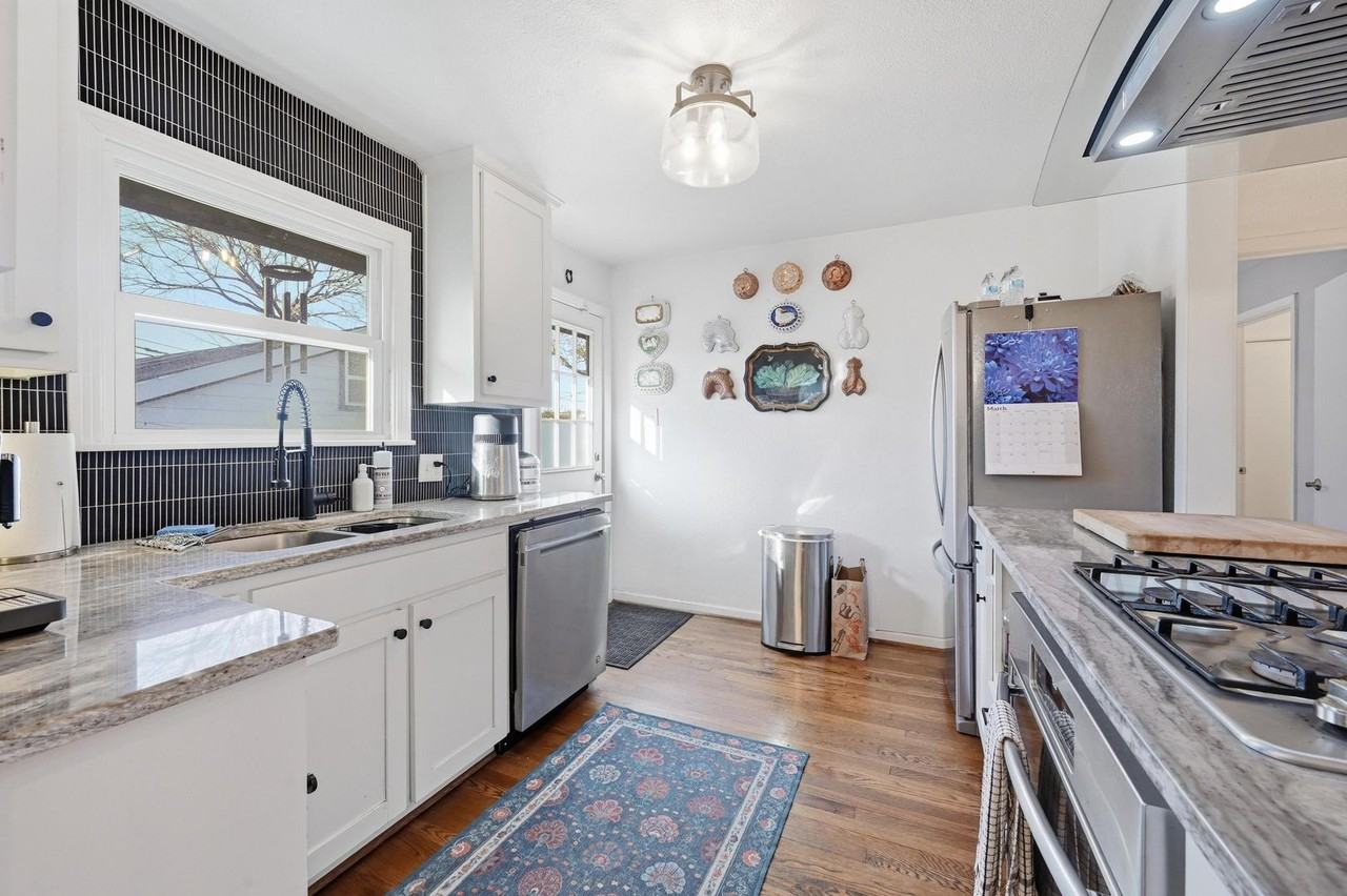 3826 Lenel Dr - Photo 6 of 20