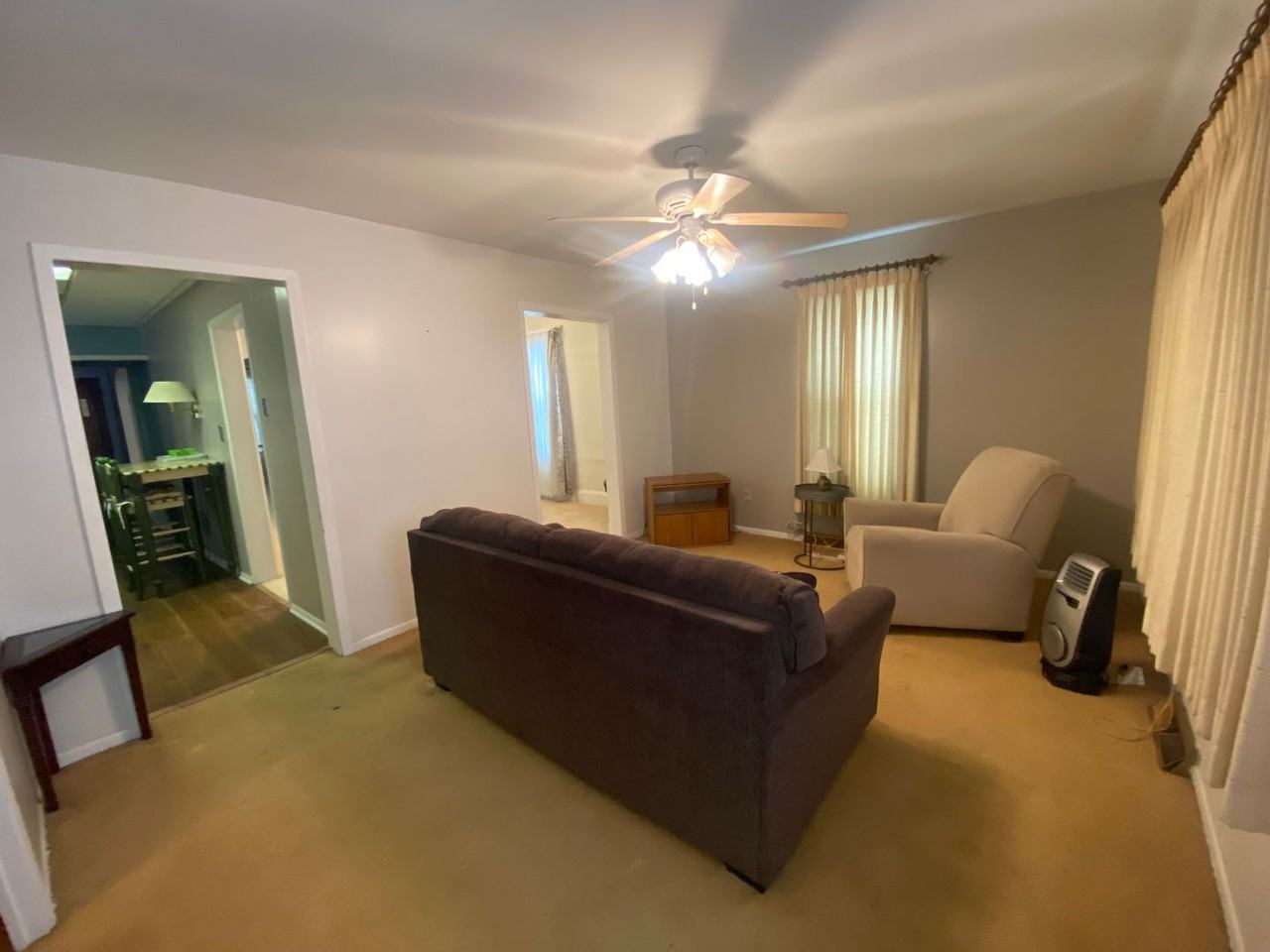 929 Norwood Ave - Photo 5 of 22