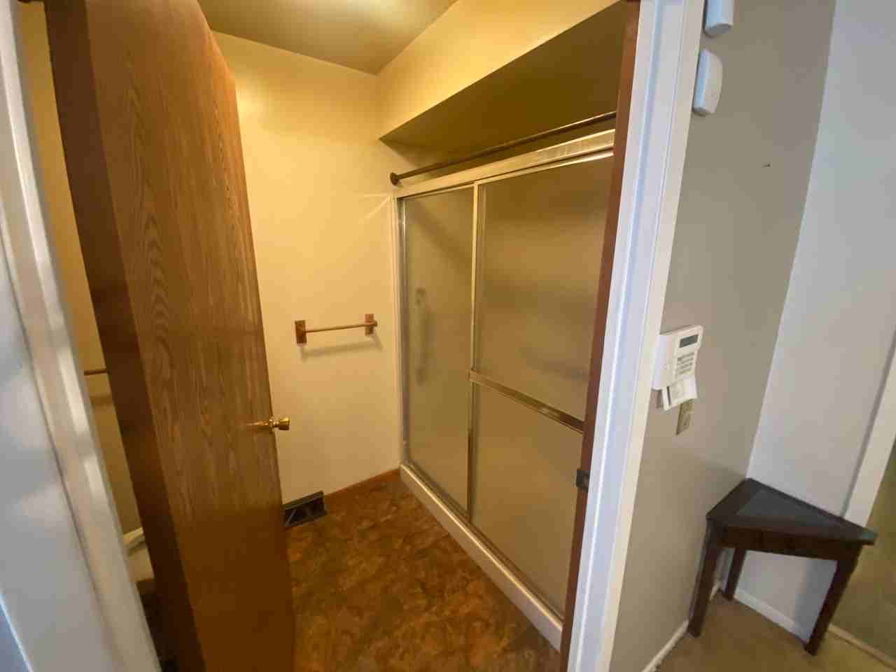 929 Norwood Ave - Photo 7 of 22