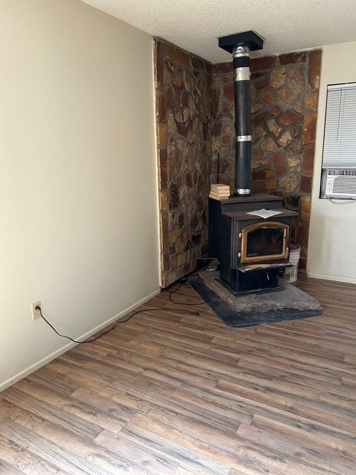 1208 Heywood Ave - Photo 2 of 8