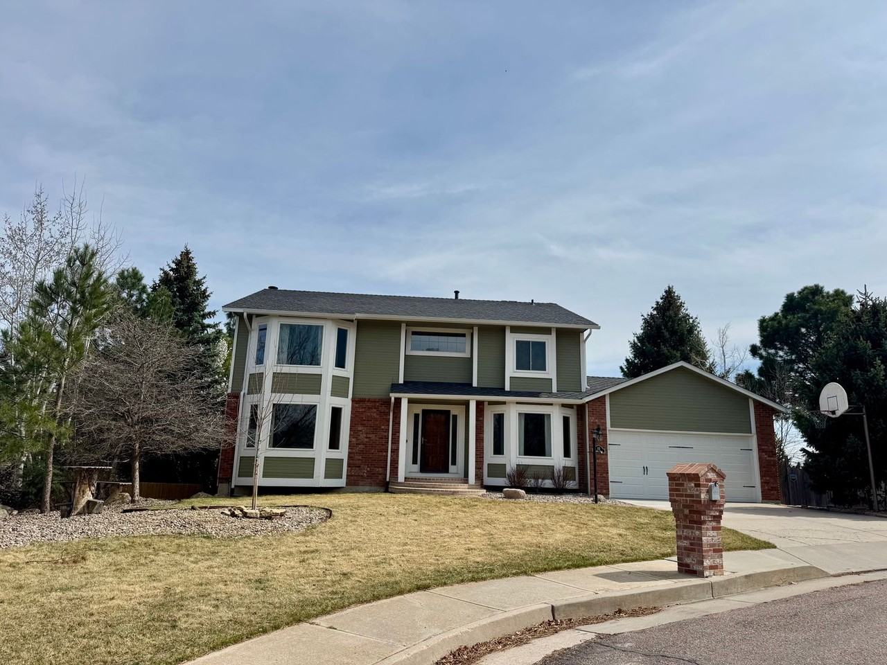 35 Lowick Dr - Photo 2 of 44