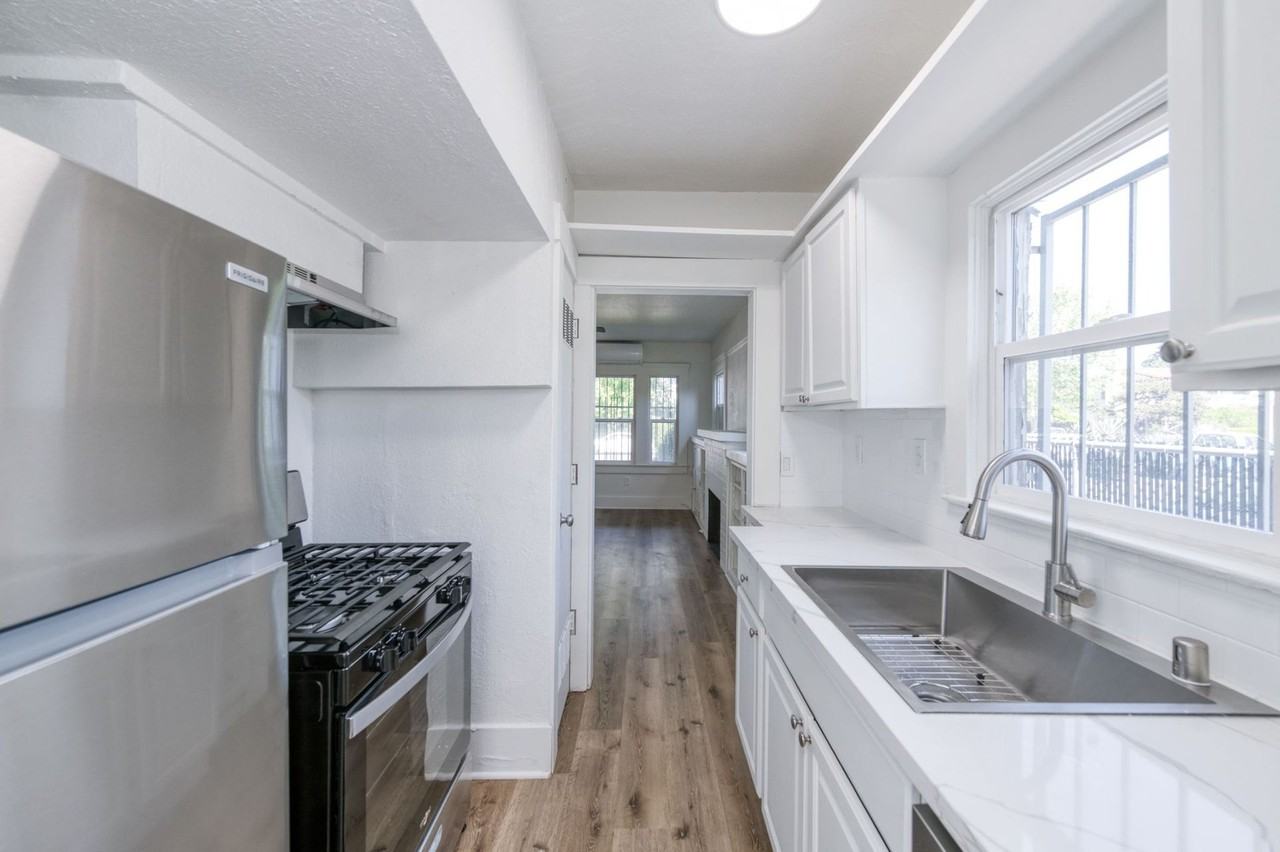 430-436 E. Olive 4-Plex - Photo 6 of 35