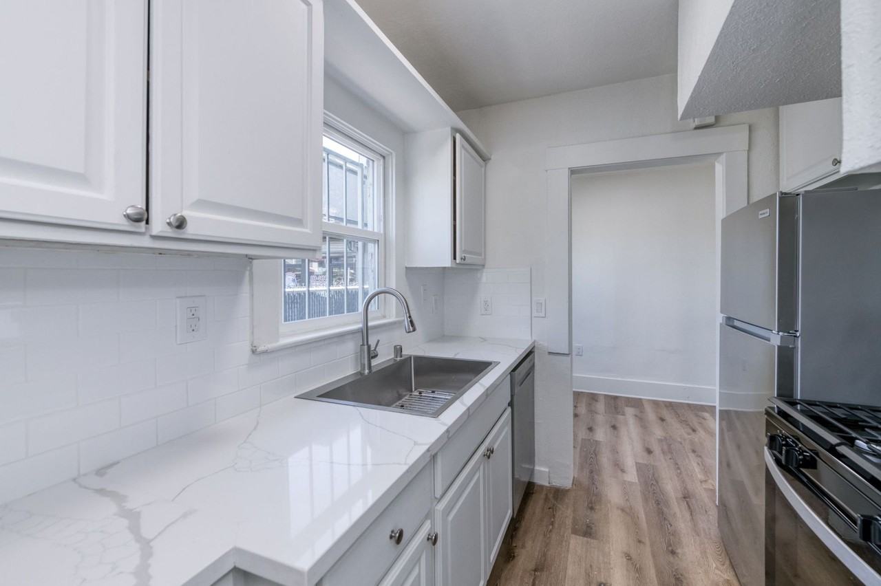 430-436 E. Olive 4-Plex - Photo 7 of 35