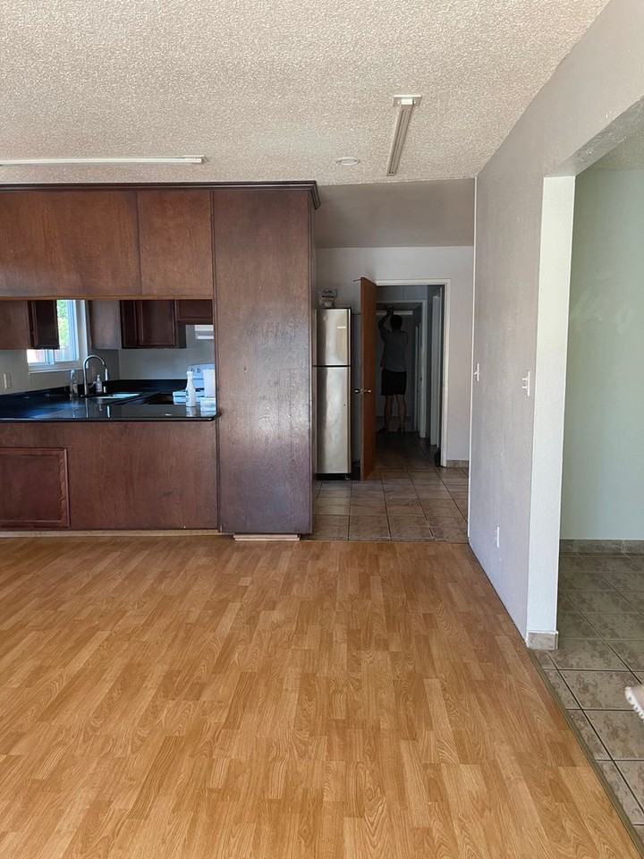 2528 Bates Dr - Photo 2 of 18