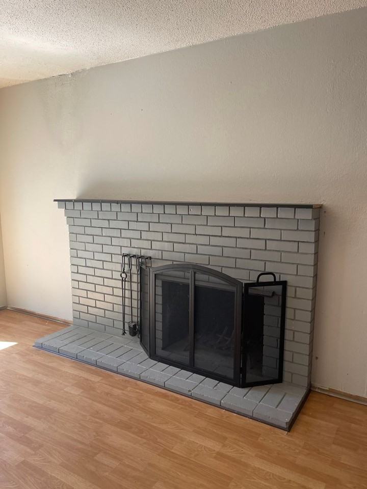 2528 Bates Dr - Photo 7 of 18