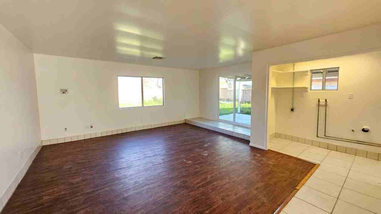 44344 Sundell Ave - Photo 5 of 14