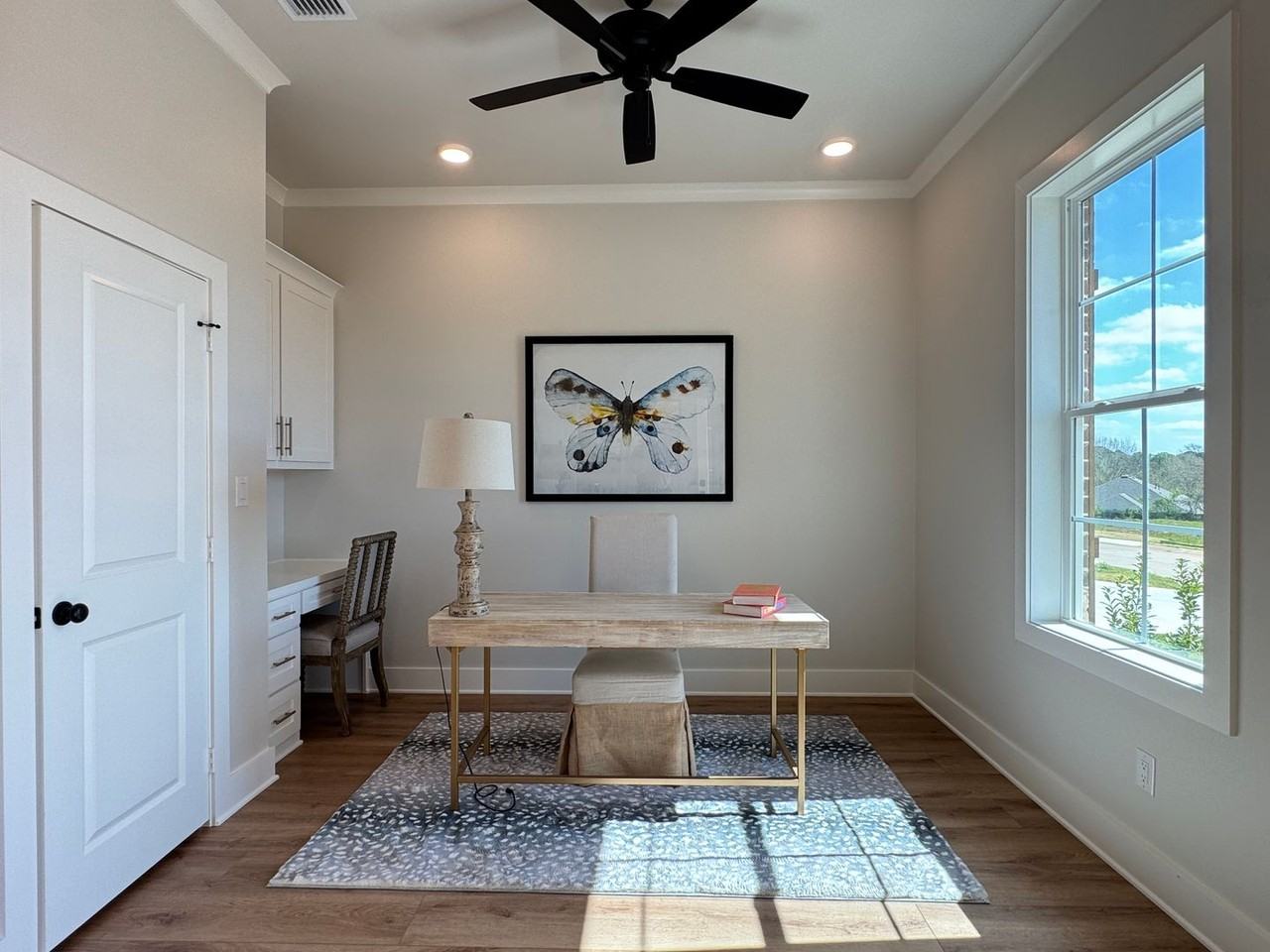 9248 Villas Ct - Photo 5 of 38