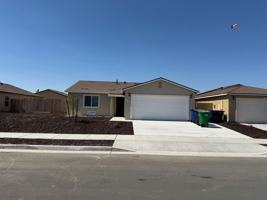 featured image of 1696 Hume Lake Ave