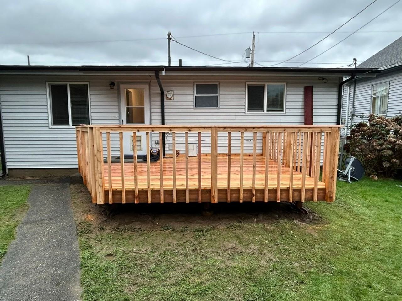 418 Williams Ave N - Photo 4 of 16