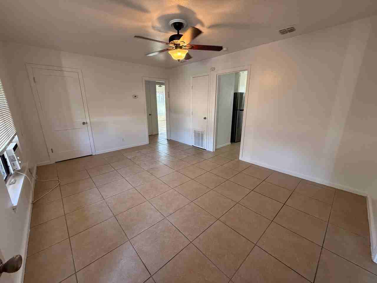 368 Readwell Dr - Photo 2 of 8