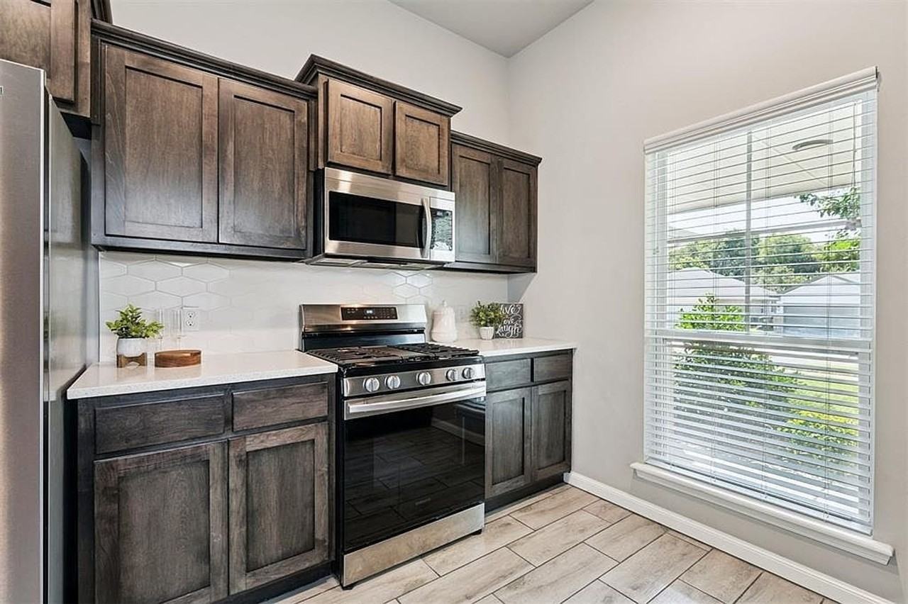 1125 Osprey Dr - Photo 7 of 33