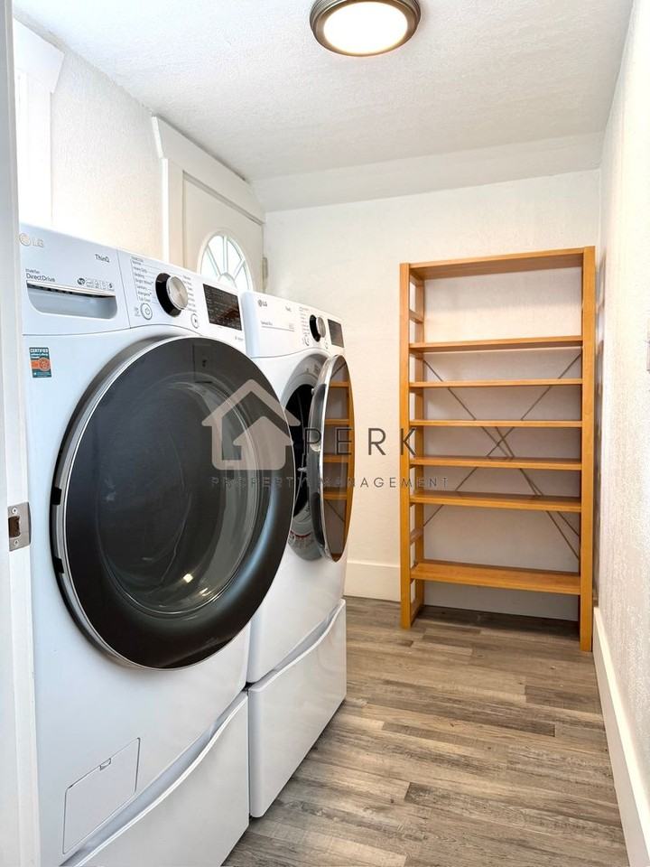 5033 S J St - Photo 7 of 18