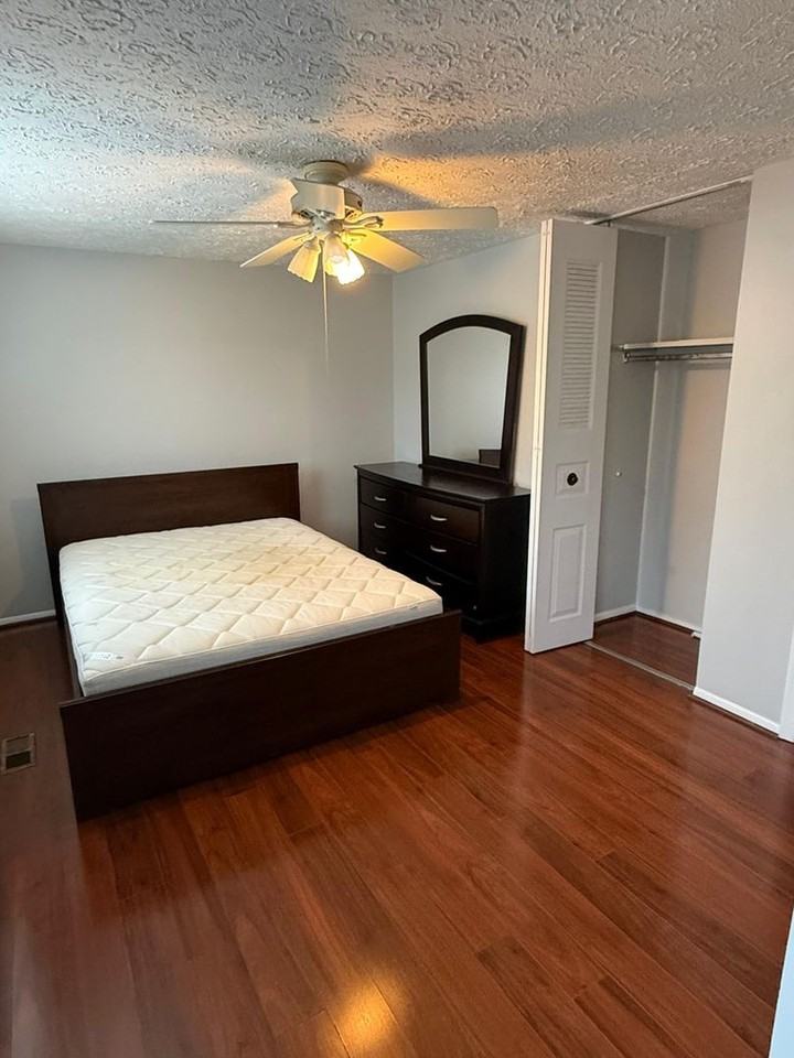 8302 White Star Ct - Photo 6 of 37