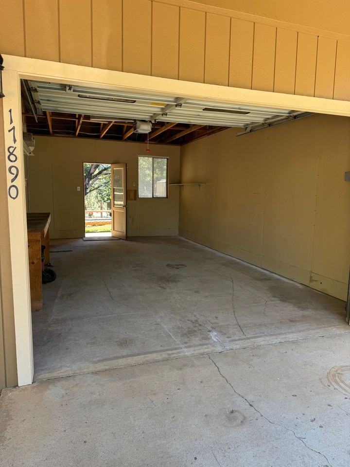 17890 Mira Vista Ct - Photo 2 of 20