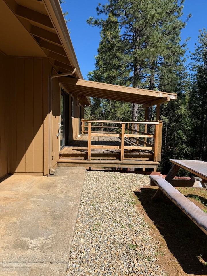 17890 Mira Vista Ct - Photo 3 of 20