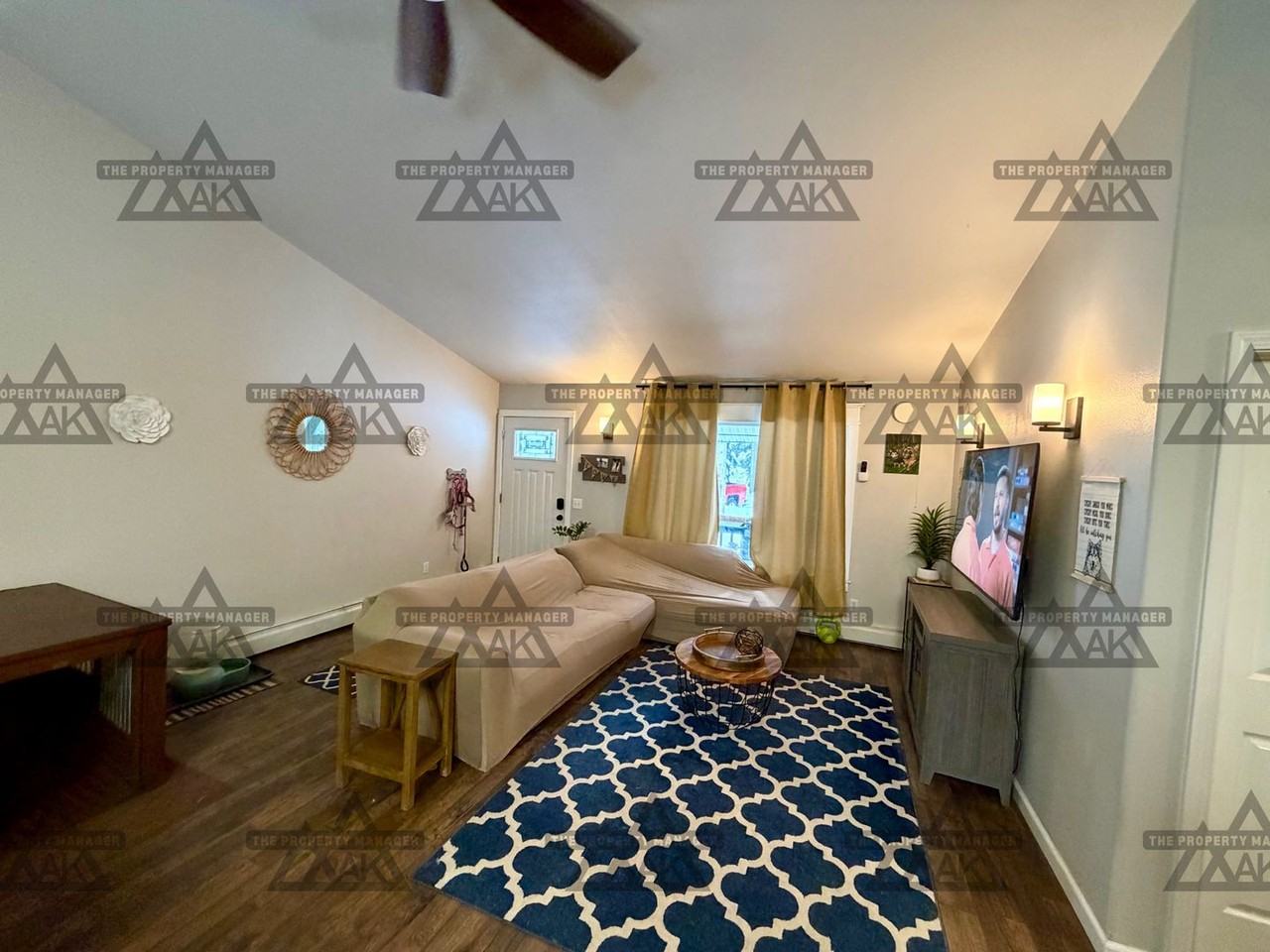 1904 Blackburn Way - Photo 3 of 25