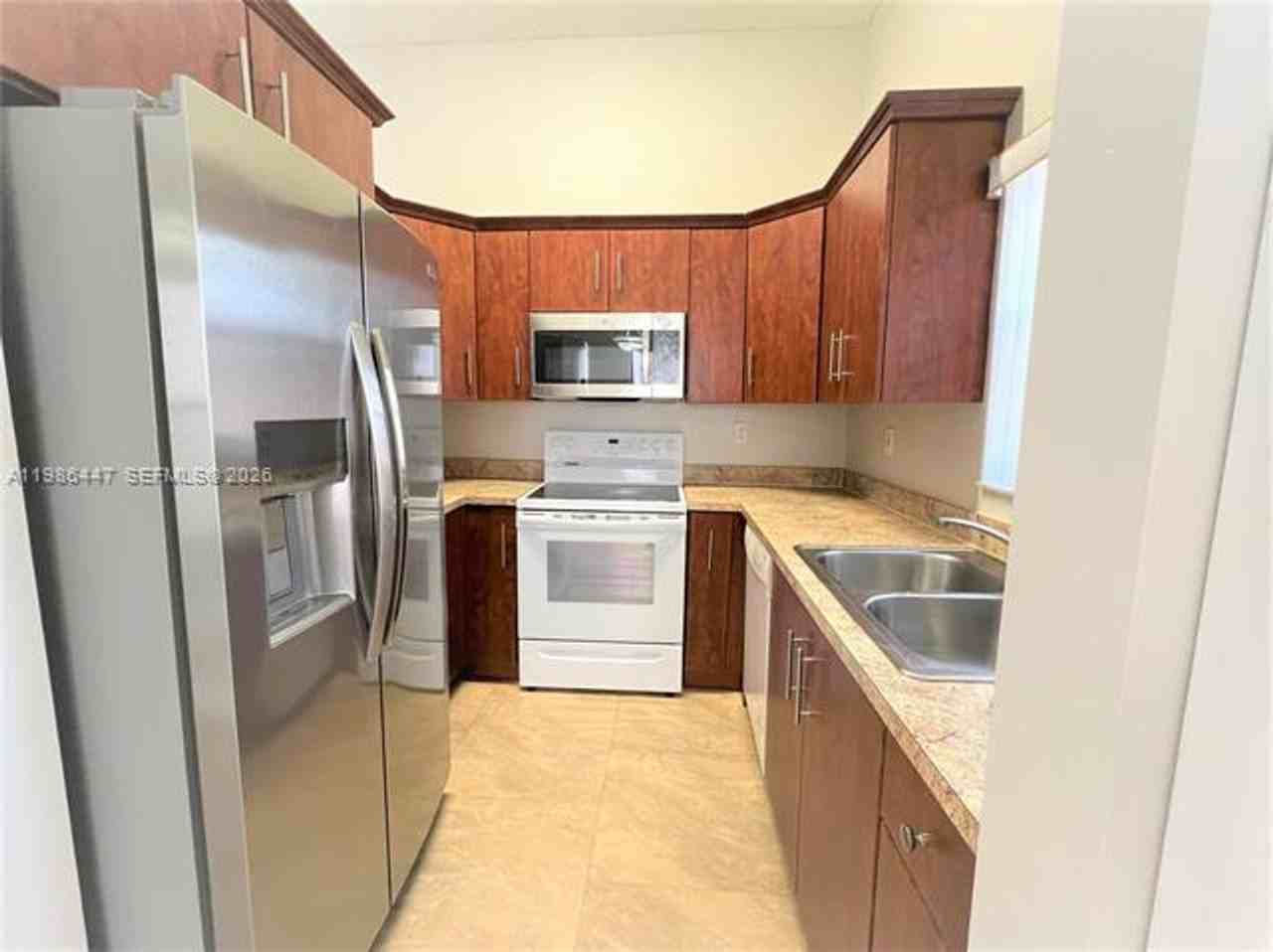 14136 Sw 149th Pl - Photo 6 of 50