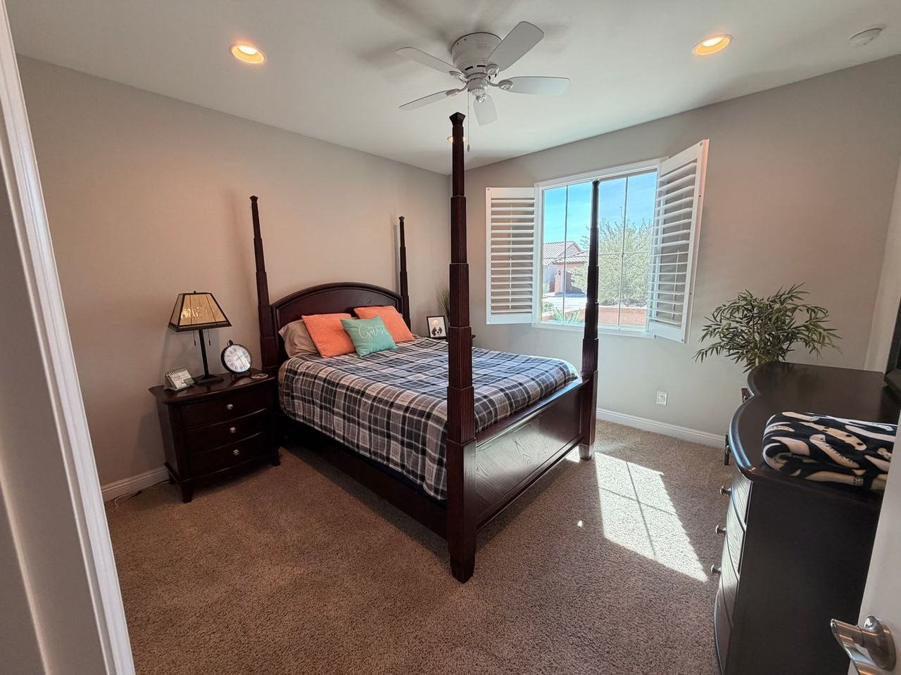 4399 N Presidio Dr - Photo 3 of 16