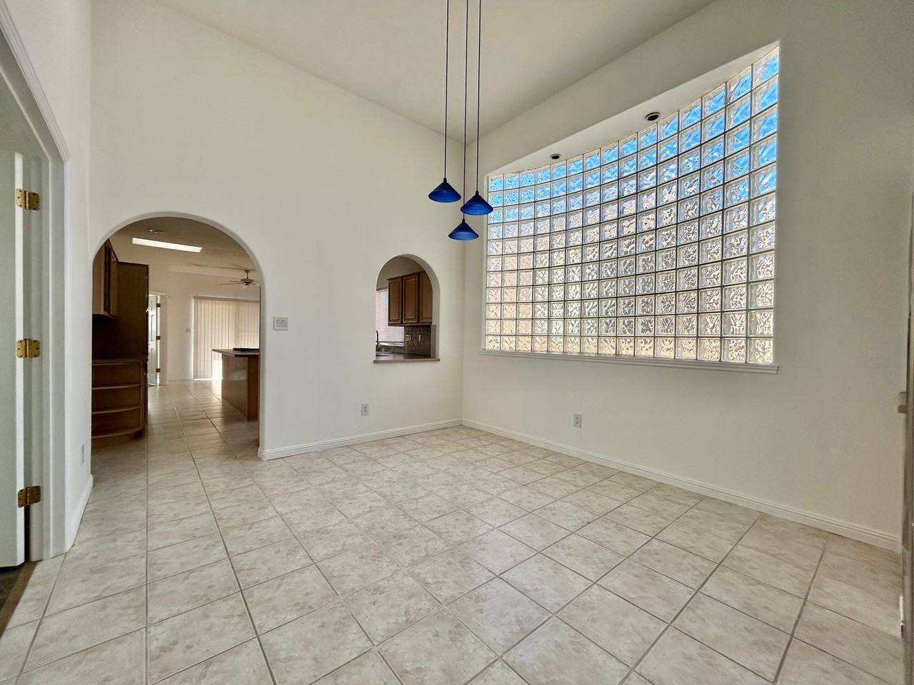 711 Tramway Pl Ne #34 - Photo 6 of 34