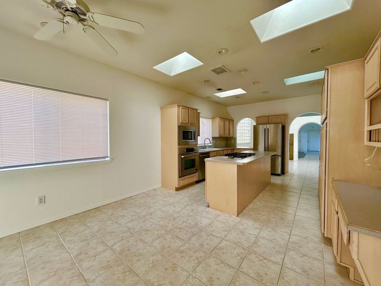 711 Tramway Pl Ne #34 - Photo 7 of 34