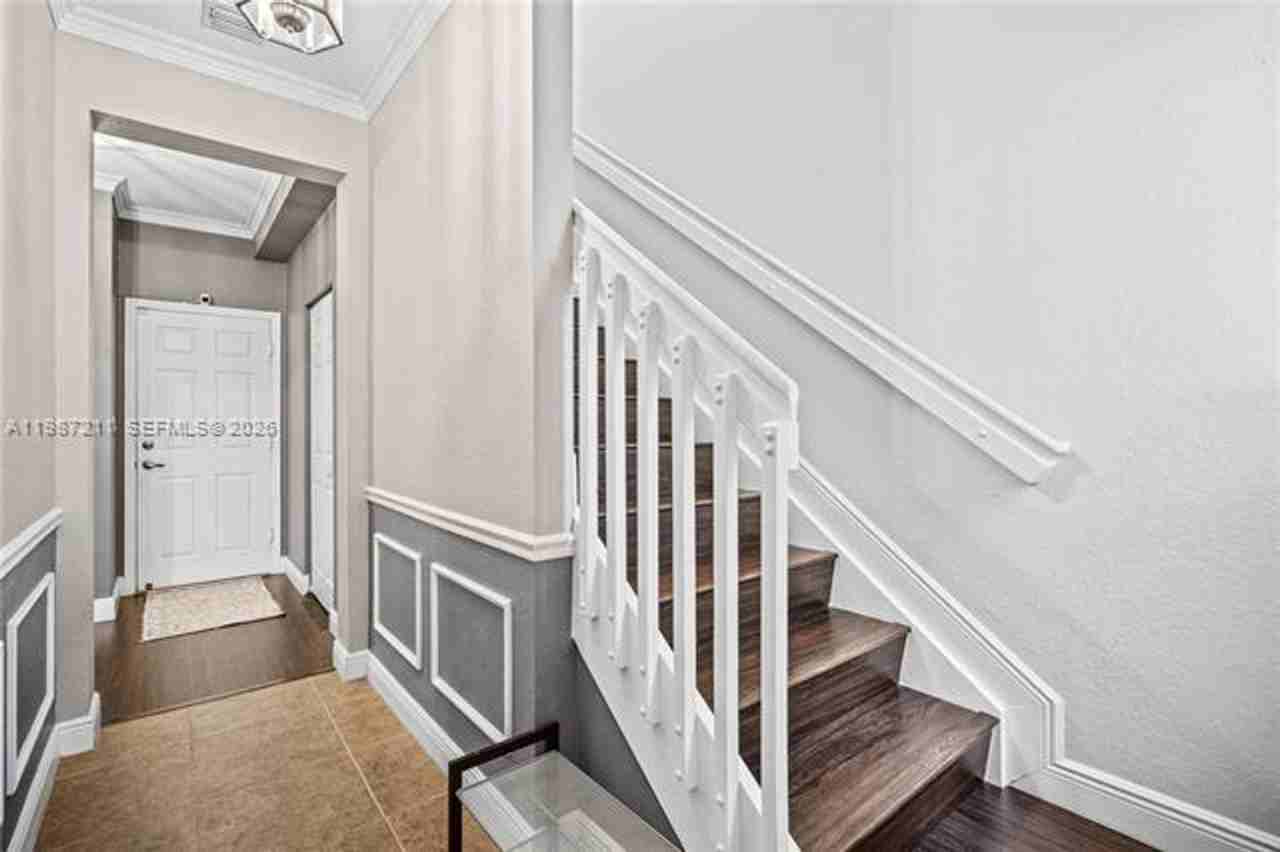 2559 2559 SW 119th Ter th 2559 - Photo 3 of 32