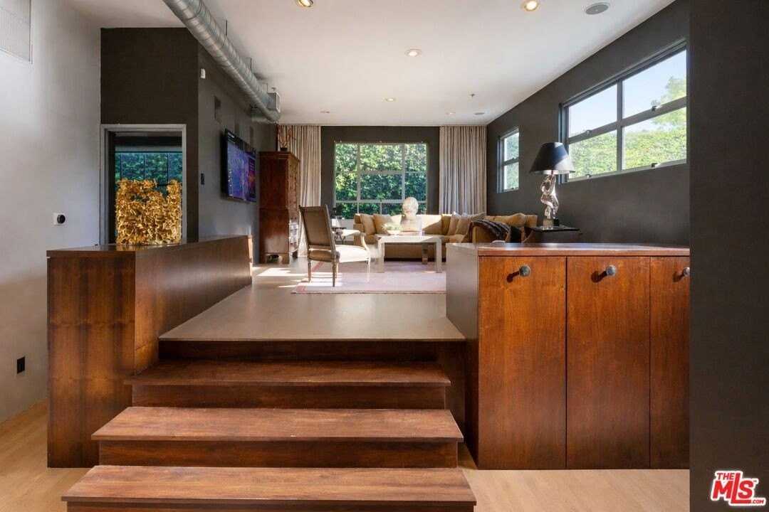 710 N Orlando Ave Apt 101 - Photo 5 of 38