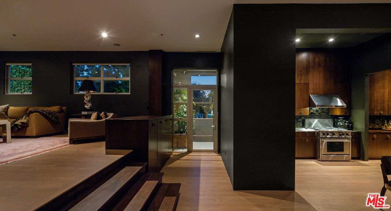 710 N Orlando Ave Apt 101 - Photo 7 of 38