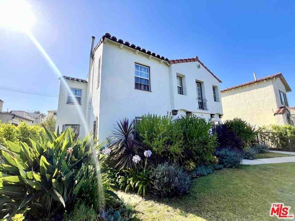 1268 S Highland Ave - Photo 3 of 44