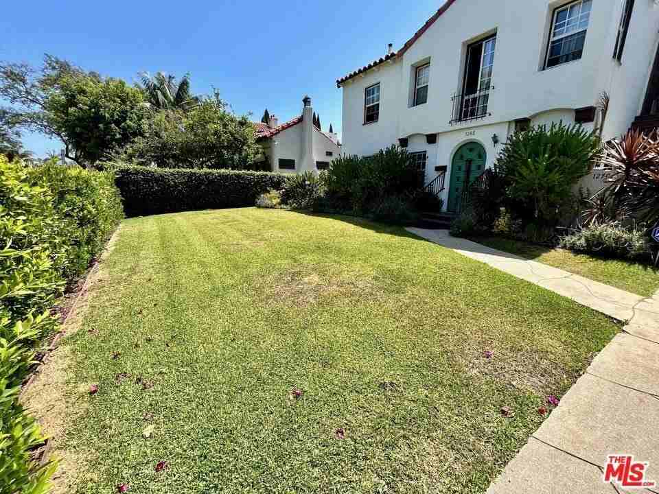 1268 S Highland Ave - Photo 6 of 44