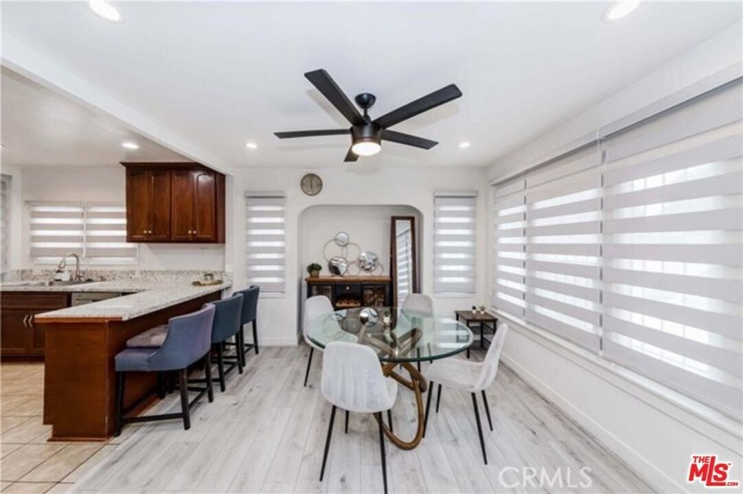 1238 S Muirfield Rd - Photo 3 of 20