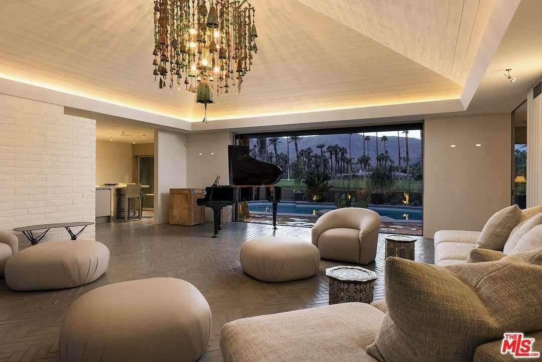 40281 Sand Dune Rd - Photo 5 of 31