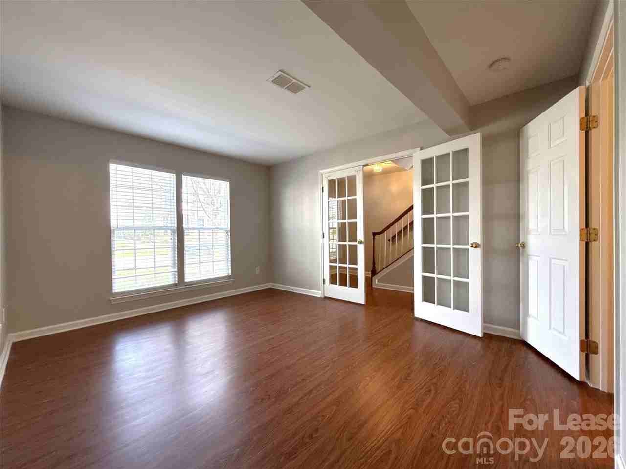 15752 Castle Watch Ave - Photo 2 of 15