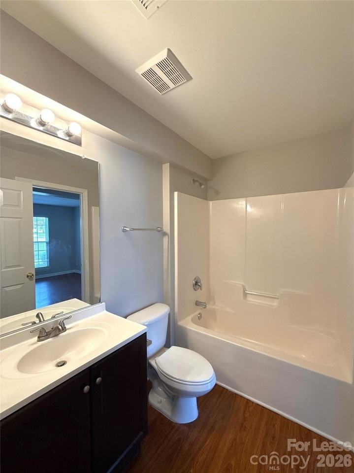 15752 Castle Watch Ave - Photo 4 of 15