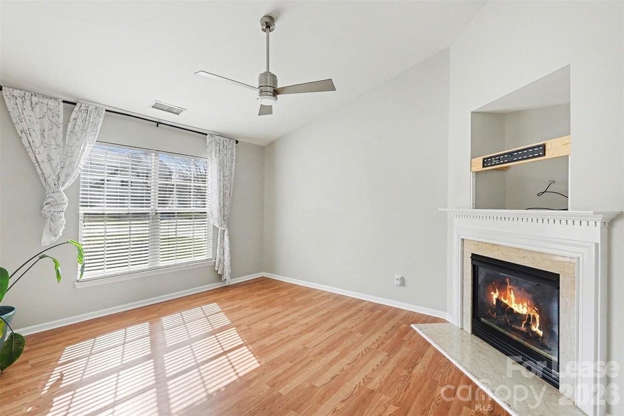 4962 Bentgrass Run Dr - Photo 3 of 23