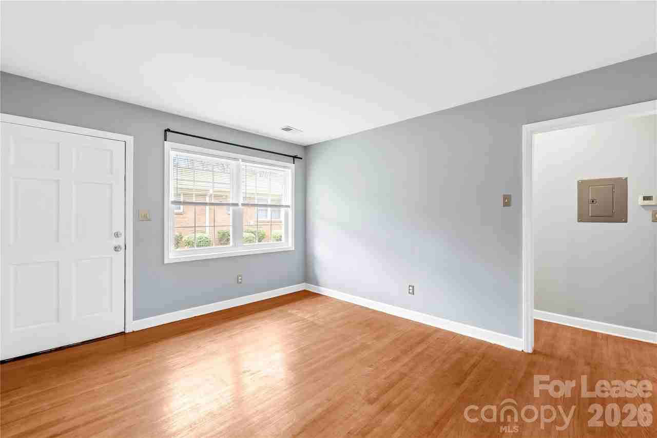 3519 Benard Ave Apt 2 - Photo 7 of 19