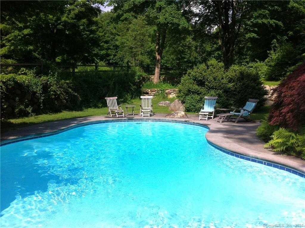 168 Long Ridge Rd - Photo 2 of 31