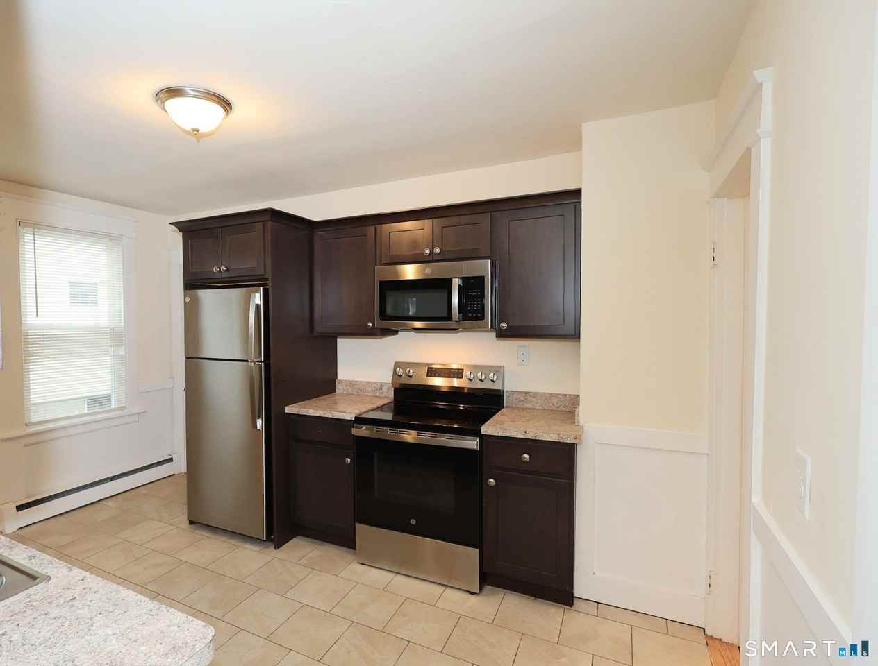 146 Division St #1 - Photo 5 of 27