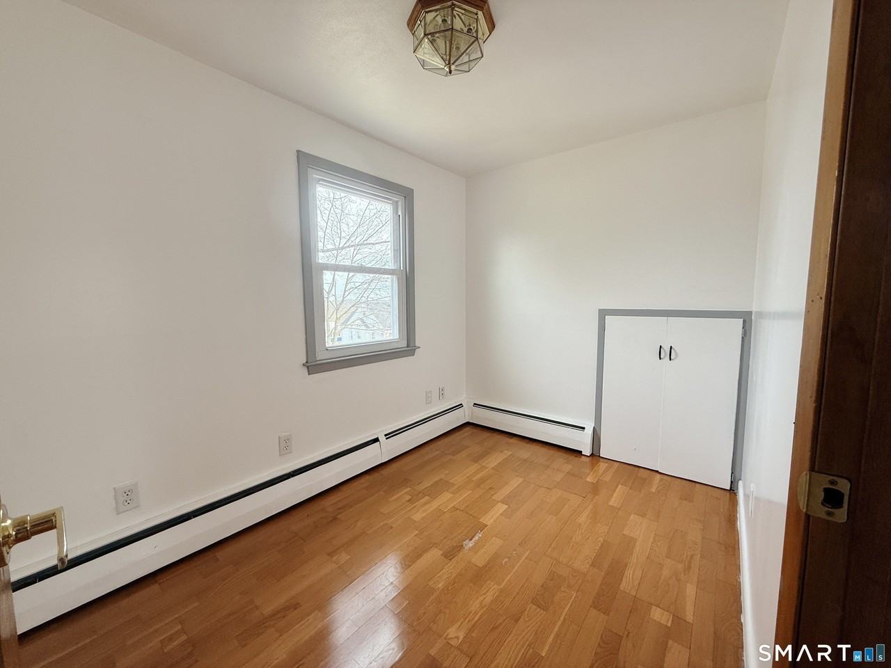 91 Enright St - Photo 7 of 8