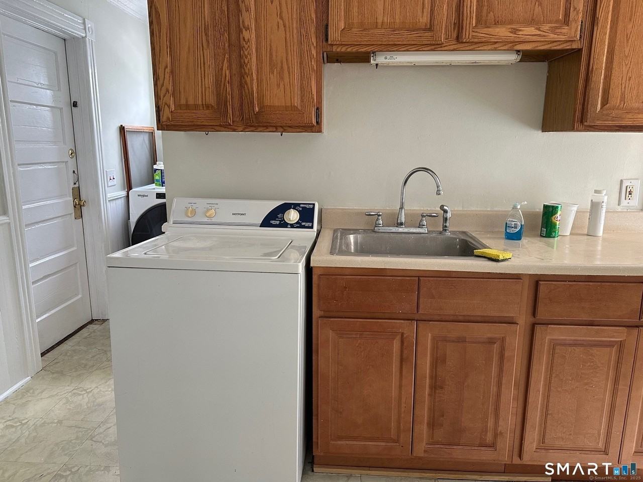 88 Woodbine St Unit 2 - Photo 7 of 12