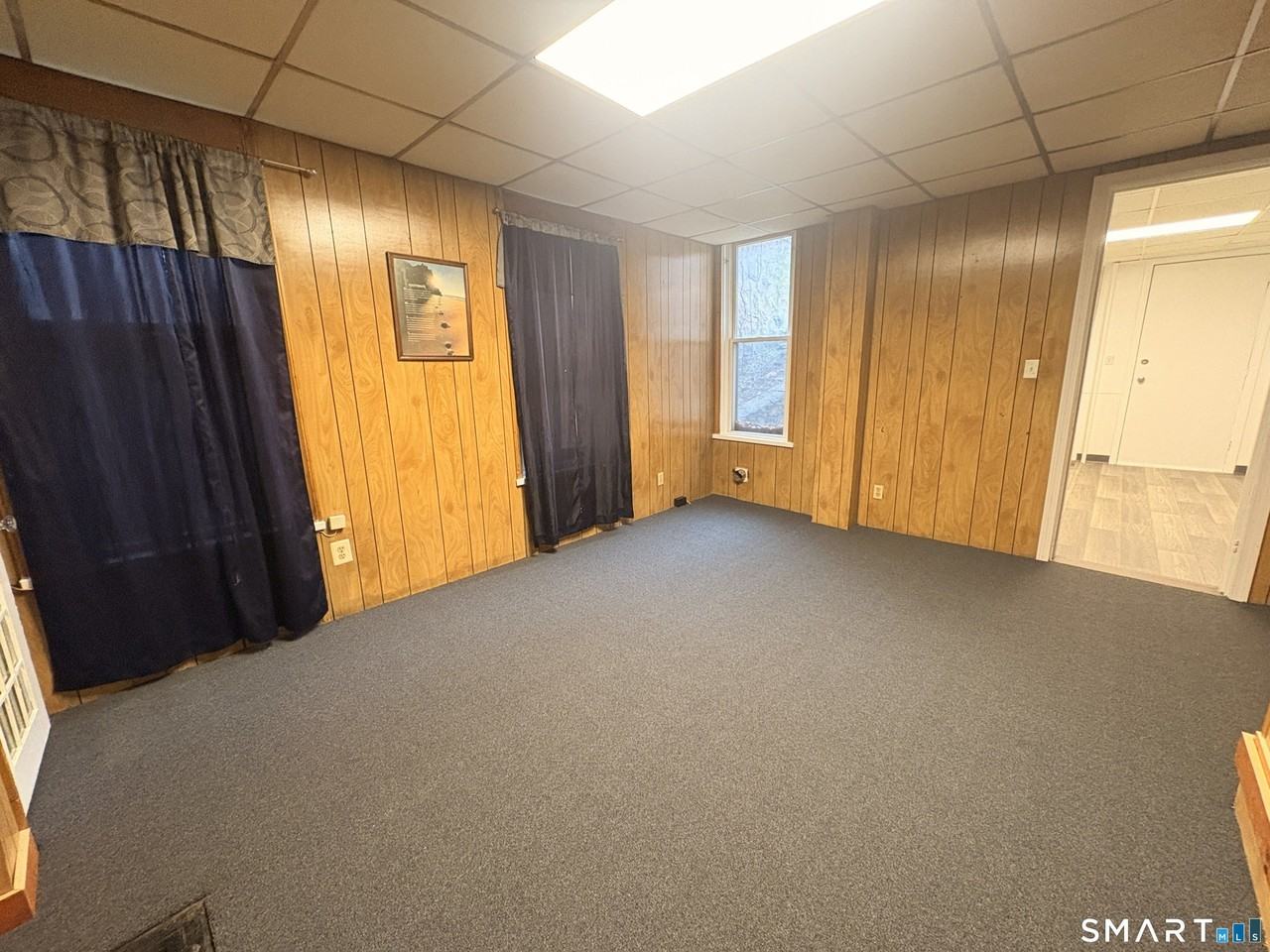 185 Grove St - Photo 6 of 12